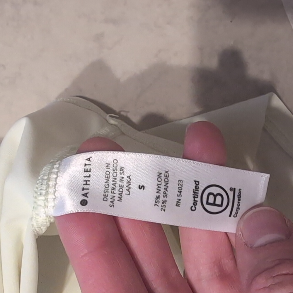 Athleta Racerback Workout Tank - Picture 5 of 6